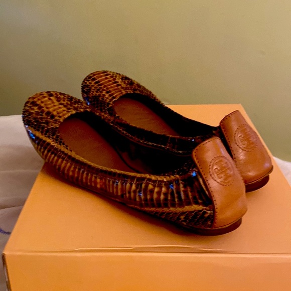 Tory Burch Python Snake Logo Flats - Picture 14 of 16